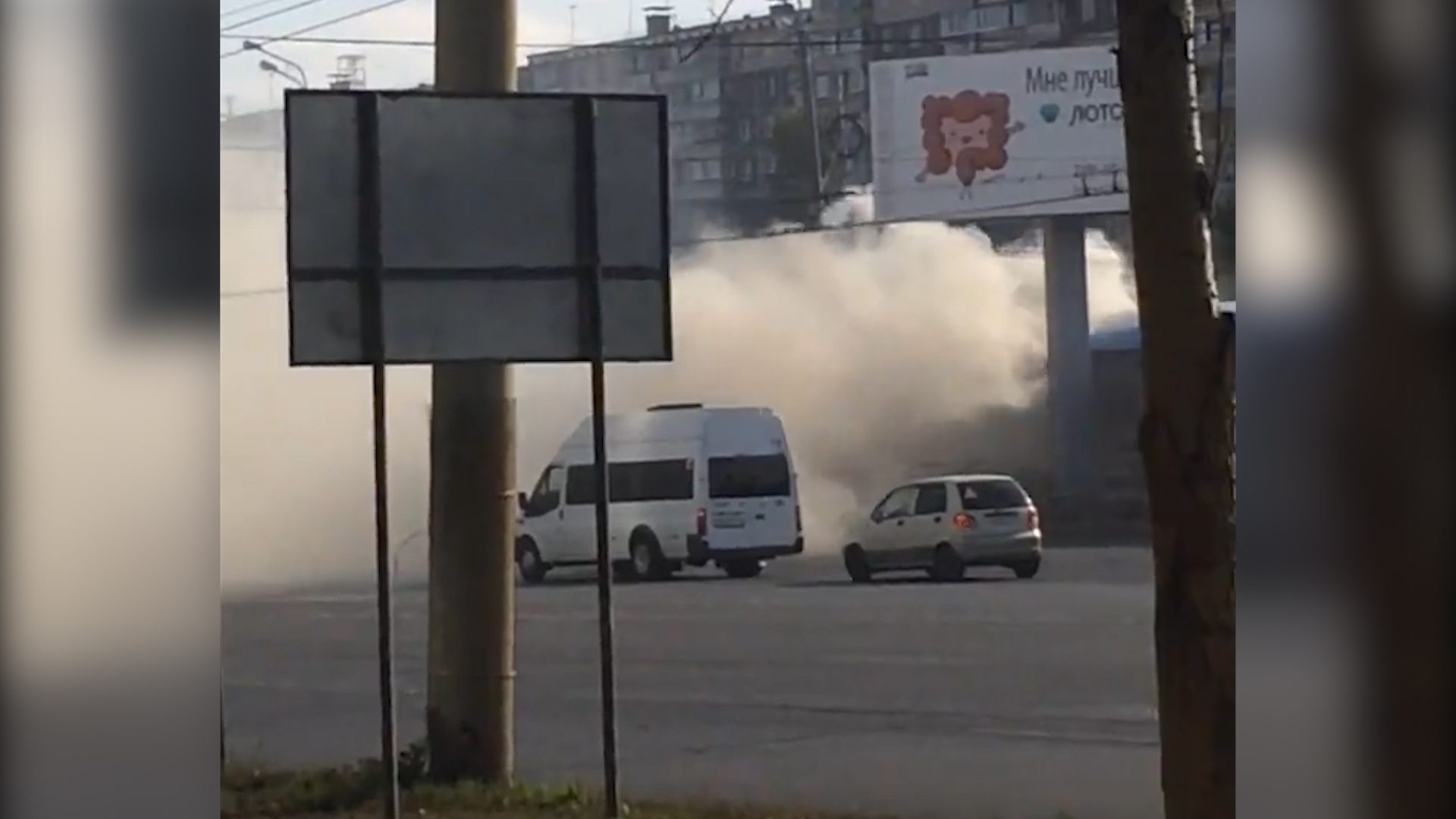 Пахло жареным: в Челябинске сгорел киоск с шаурмой