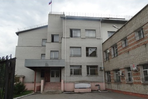 По решению суда омич должен возместить ущерб салону по выдаче кредитов По решению суда омич должен возместить ущерб салону по выдаче кредитов