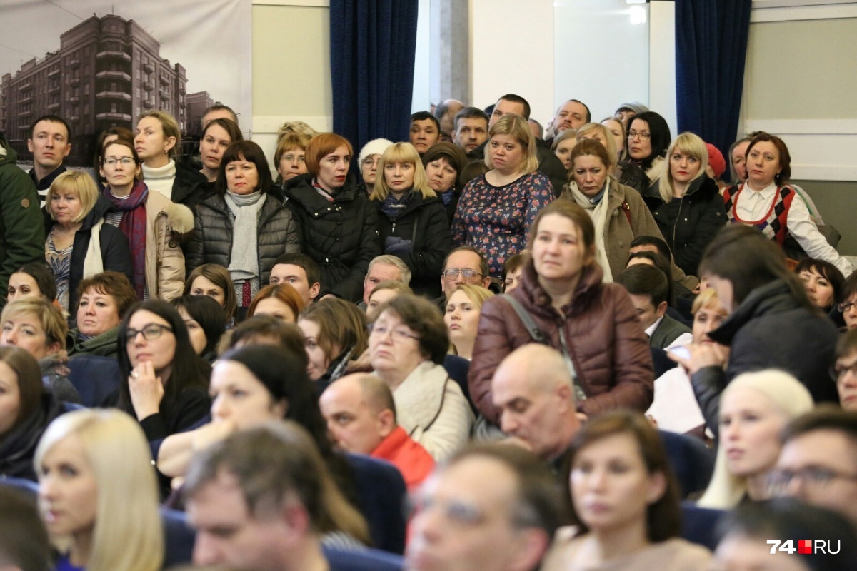 Посмотреть на проект пришли десятки людей Посмотреть на проект пришли десятки людей