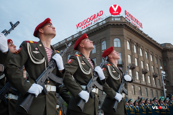 Первая встреча пеших коробок и техники назначена на 4 мая Первая встреча пеших коробок и техники назначена на 4 мая