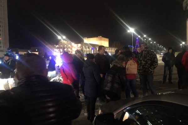 Мальчишку искали полиция и волонтеры Мальчишку искали полиция и волонтеры
