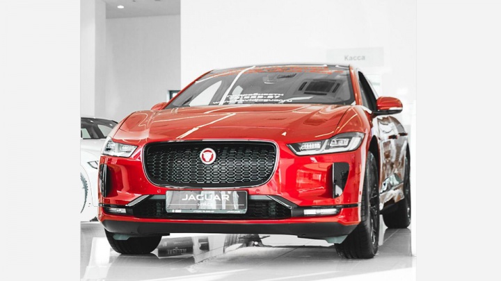 Первый электромобиль Jaguar презентовали в Челябинске