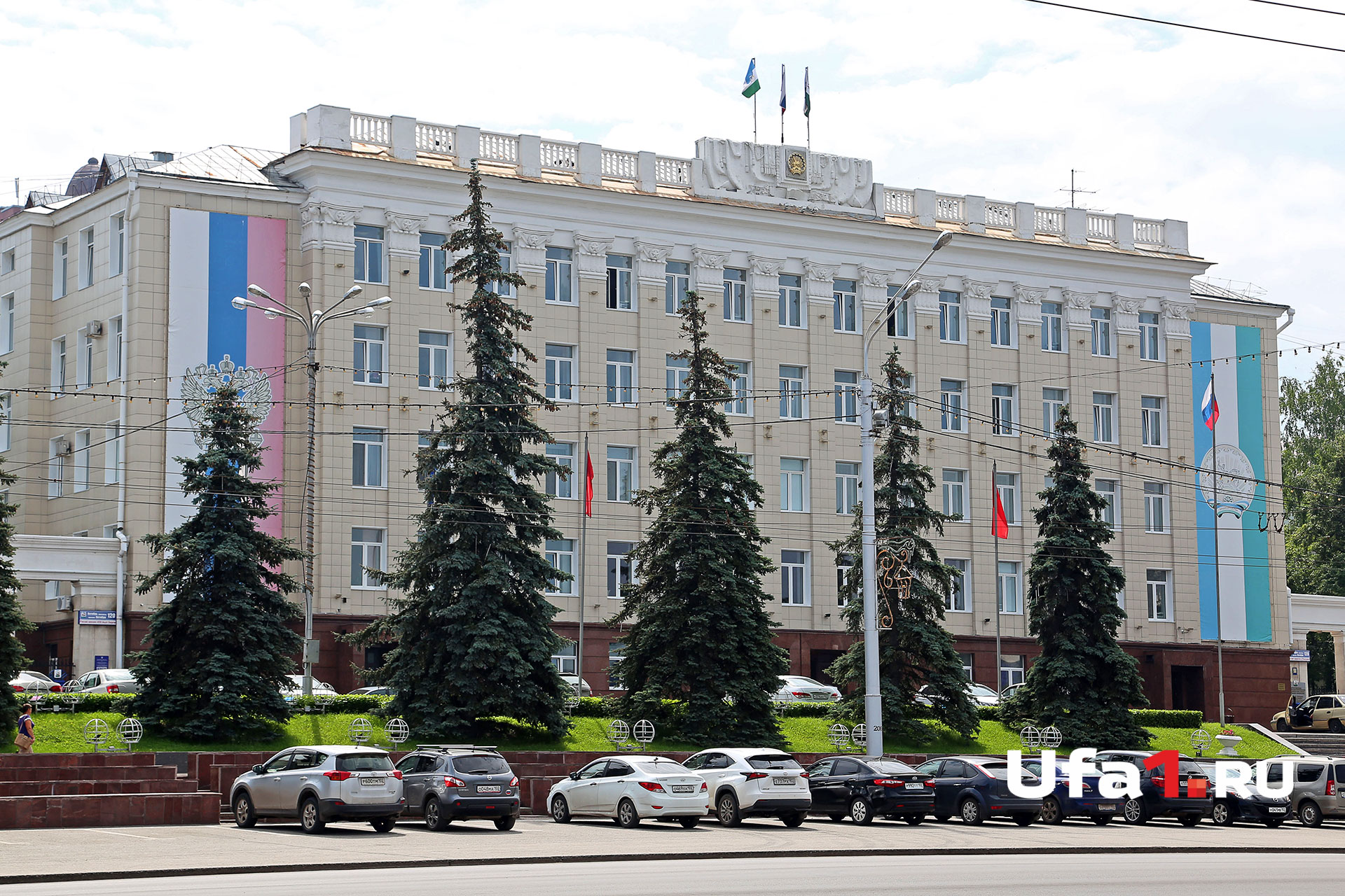 Городские службы города уфа. Мэрия города Уфы. Мэрия Октябрьский Башкортостан. Здание городского совета Уфа.