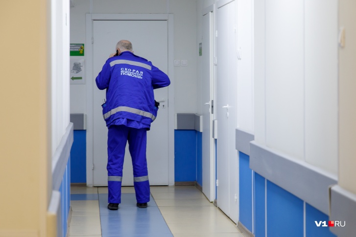 Ребенка в экстренном порядке доставили в волгоградскую больницу Ребенка в экстренном порядке доставили в волгоградскую больницу