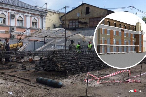 Начавшаяся в мае стройка возмутила градозащитников Начавшаяся в мае стройка возмутила градозащитников