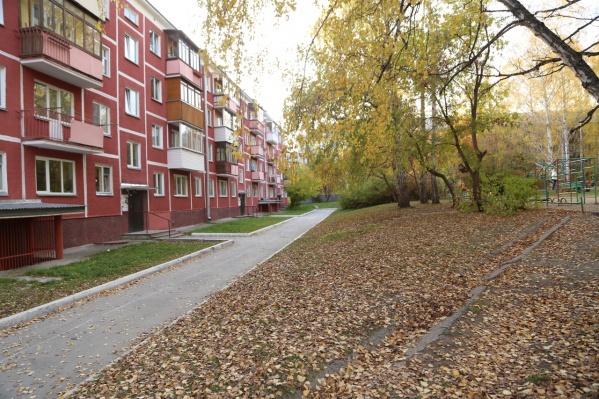 На фото — Академгородок, о котором новосибирцы отзываются положительно На фото — Академгородок, о котором новосибирцы отзываются положительно