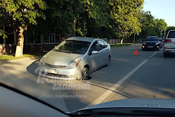 На Содружества образовалась еще одна яма На Содружества образовалась еще одна яма