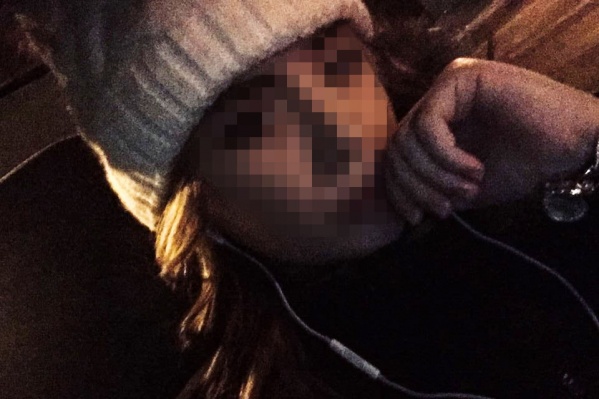 15-летняя школьница за рулём дорогого «Мерина» была пьяной или под кайфом 15-летняя школьница за рулём дорогого «Мерина» была пьяной или под кайфом