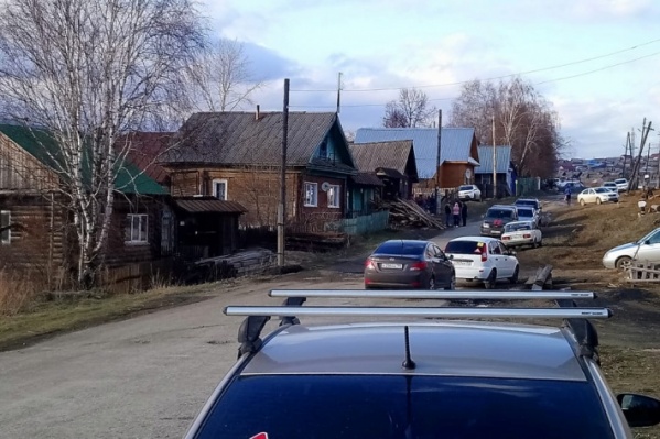 Четверых взрослых и малыша зарезали в начале мая в частном доме в Нязепетровске Четверых взрослых и малыша зарезали в начале мая в частном доме в Нязепетровске