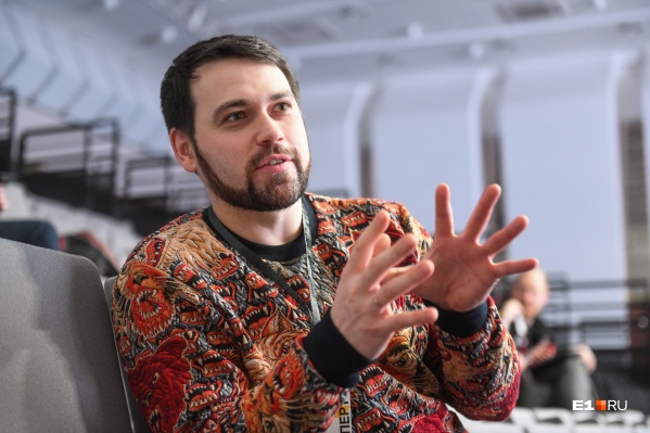 Сергей Стукалов — владелец SMM-агентства «Реактив медиа» и один из главных специалистов в области SMM в России, был одним из тех, кто читал лекции на Национальном рекламном форуме в Екатеринбурге Сергей Стукалов — владелец SMM-агентства «Реактив медиа» и один из главных специалистов в области SMM в России, был одним из тех, кто читал лекции на Национальном рекламном форуме в Екатеринбурге