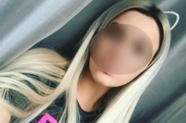 Девушка должна крупную сумму Девушка должна крупную сумму