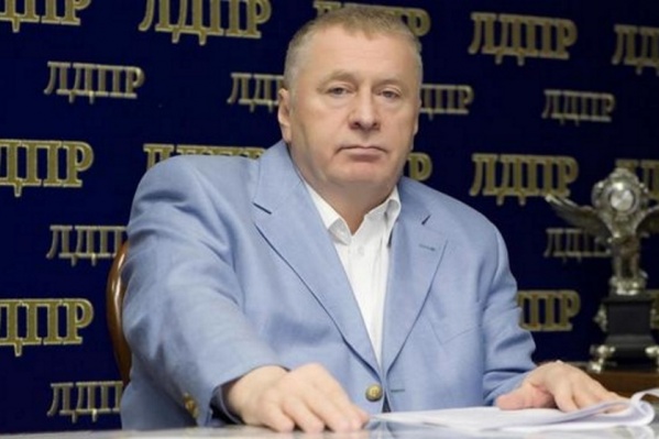 Фракция ЛДПР в Красноярске заявила о краже ростовой куклы Владимира Жириновского Фракция ЛДПР в Красноярске заявила о краже ростовой куклы Владимира Жириновского