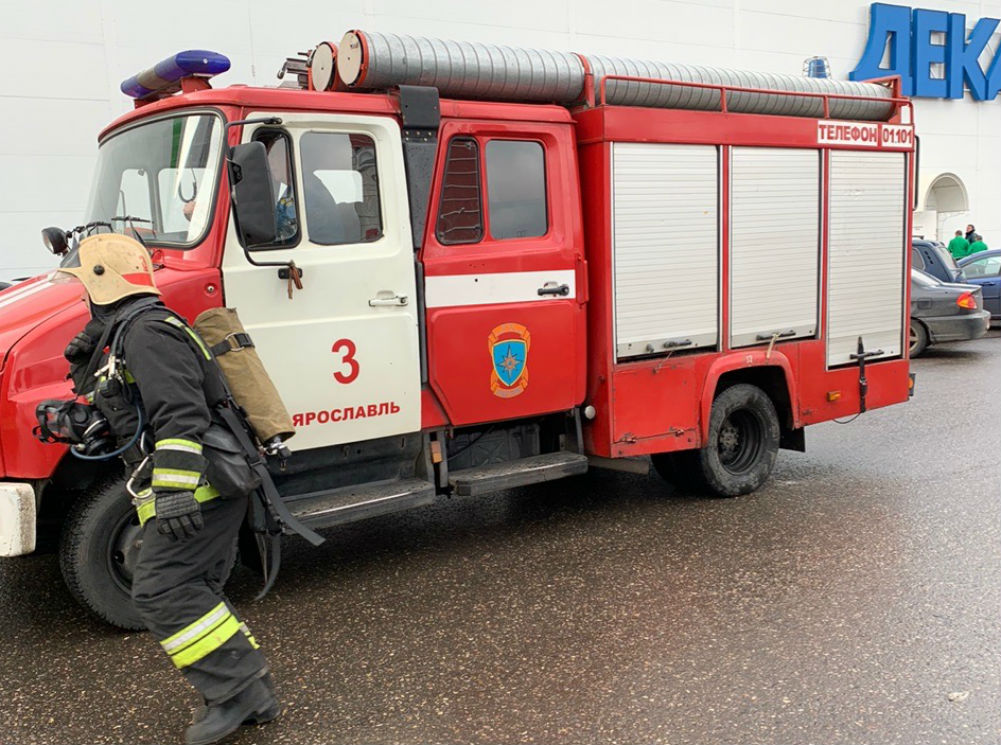К «Леруа Мерлен» на Московском проспекте съехались пожарные: что произошло