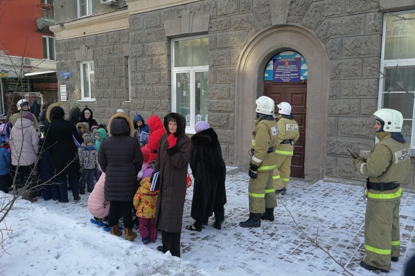 Первые эвакуации начались еще неделю назад и продолжаются сегодня Первые эвакуации начались еще неделю назад и продолжаются сегодня