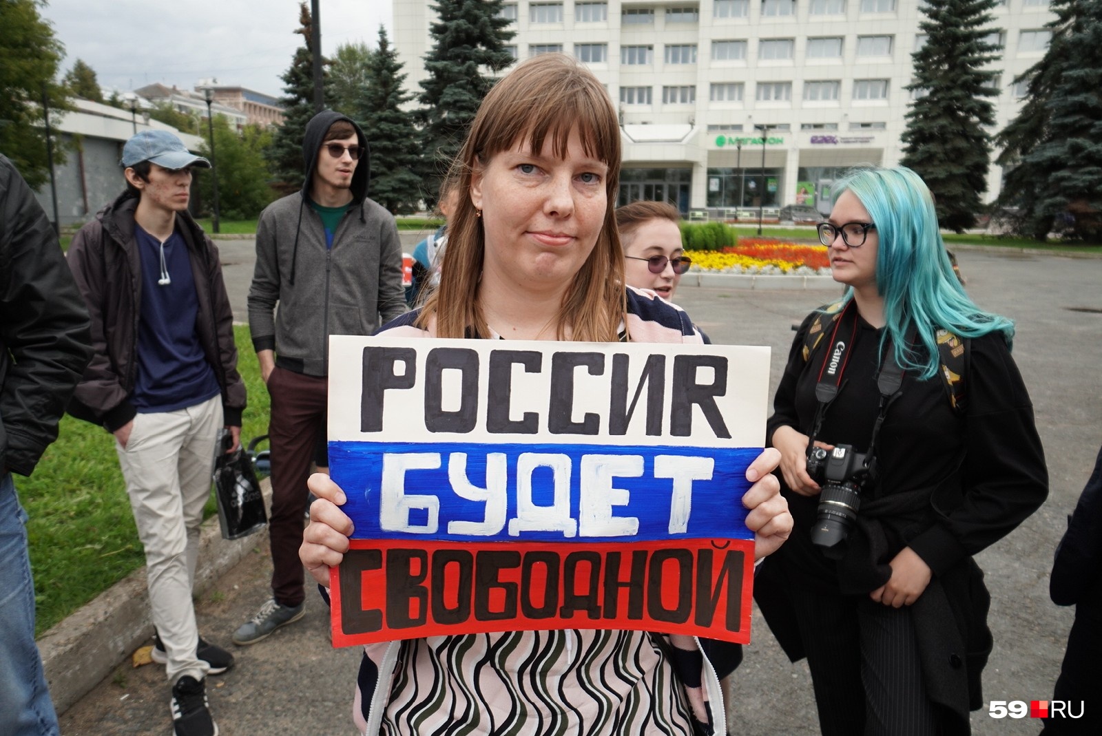 Надписи на плакатах участники пикетов придумывали сами Надписи на плакатах участники пикетов придумывали сами