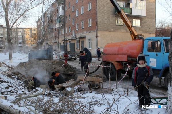Из-за ЧП в Октябрьском округе без тепла остались восемь жилых домов Из-за ЧП в Октябрьском округе без тепла остались восемь жилых домов