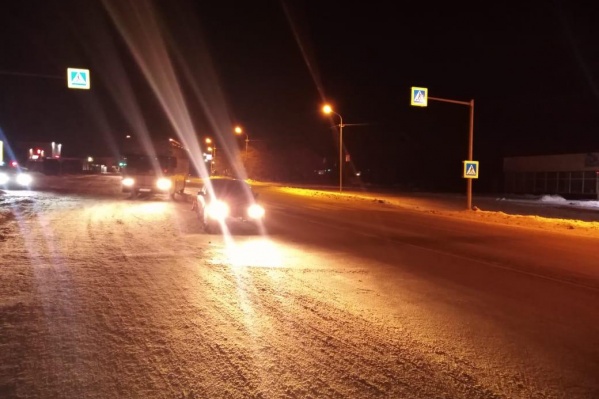 ДТП случилось примерно в 37 километрах от Новосибирска ДТП случилось примерно в 37 километрах от Новосибирска
