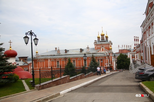 Храм построили в 1903 году Храм построили в 1903 году