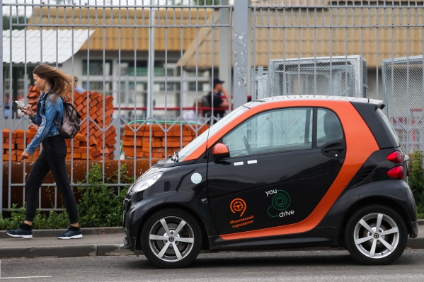 YouDrive завезёт в город 50 Mercedes Smart YouDrive завезёт в город 50 Mercedes Smart