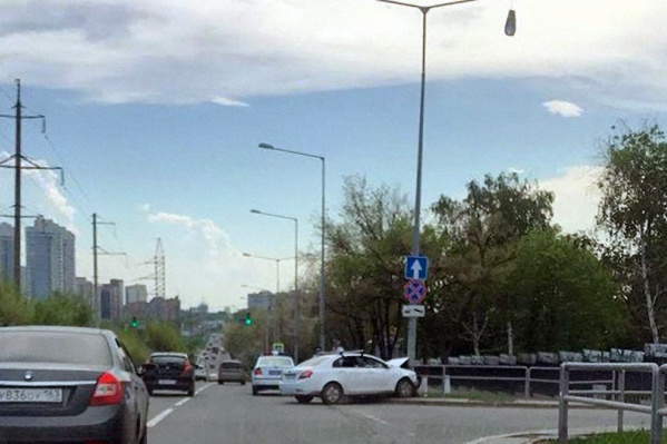 Авария случилась около Загородного парка Авария случилась около Загородного парка