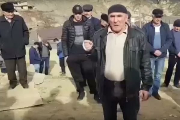 Односельчане просят главу государства взять случившееся под свой контроль Односельчане просят главу государства взять случившееся под свой контроль