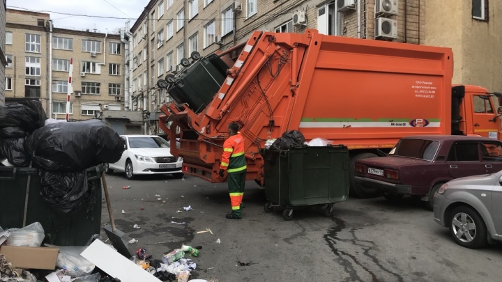 «Повысят качество уборки»: на мусорные контейнеры в Челябинске предложили установить «умные» датчики