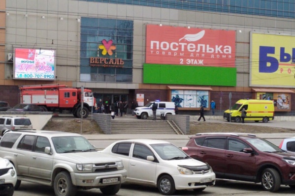 Эвакуация началась около 10 часов утра Эвакуация началась около 10 часов утра