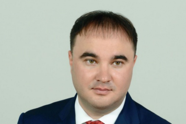 Хакимов был региональным депутатом от «Единой России» Хакимов был региональным депутатом от «Единой России»