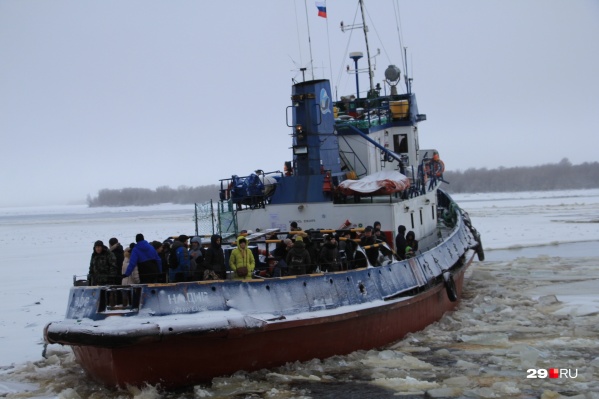 Уже несколько дней в Архангельске серьезные проблемы с буксирным сообщением Уже несколько дней в Архангельске серьезные проблемы с буксирным сообщением