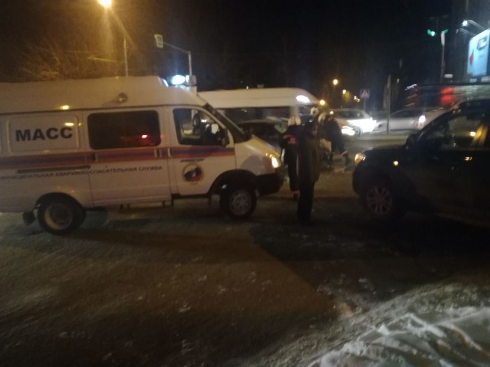 В аварии на «Телецентре» пострадали двое человек В аварии на «Телецентре» пострадали двое человек