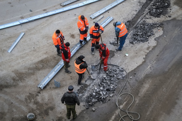 Дорожные работы еще не закончили Дорожные работы еще не закончили