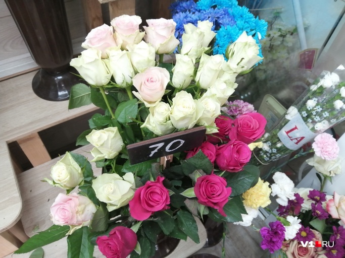 Администрации Городищенского района понадобилось 800 роз