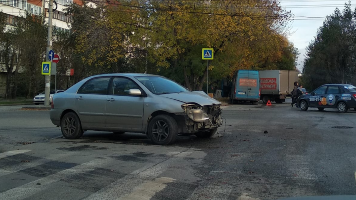 Уралмаш машины. Автомобиль Уралмаш Свердловск. Уралмаш из машины.