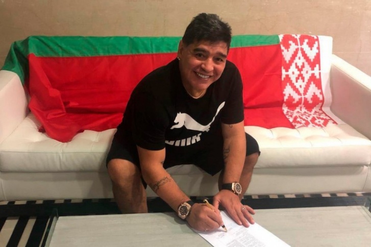 Недавно Марадона стал председателем правления клуба «Динамо-Брест»