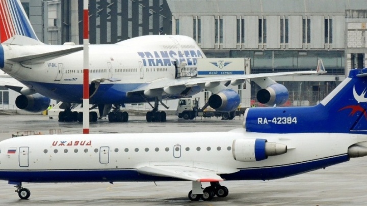 Екатеринбуржцы, застрявшие в аэропорту Самары, вылетели в Сочи с задержкой на 11 часов