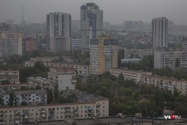 Сегодня утром синоптики уверяли, что непогода обойдет Волгоград стороной Сегодня утром синоптики уверяли, что непогода обойдет Волгоград стороной 