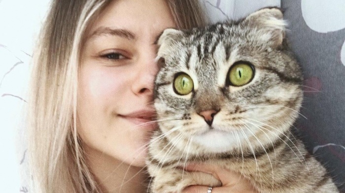 Екатерине Клабуковой 24 года, она мастер маникюра Екатерине Клабуковой 24 года, она мастер маникюра