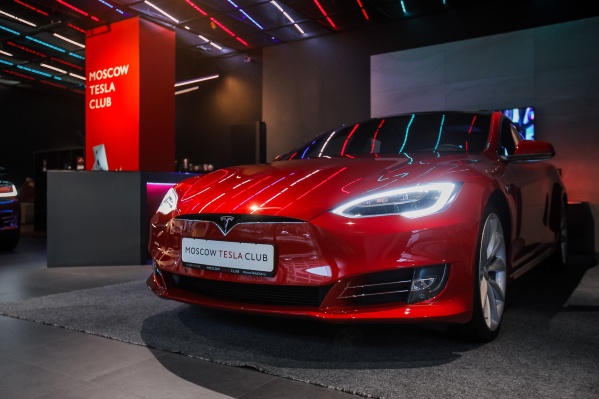 Model S можно арендовать на 3 дня за <nobr class="_">120 000</nobr> рублей Model S можно арендовать на 3 дня за <nobr class="_">120 000</nobr> рублей