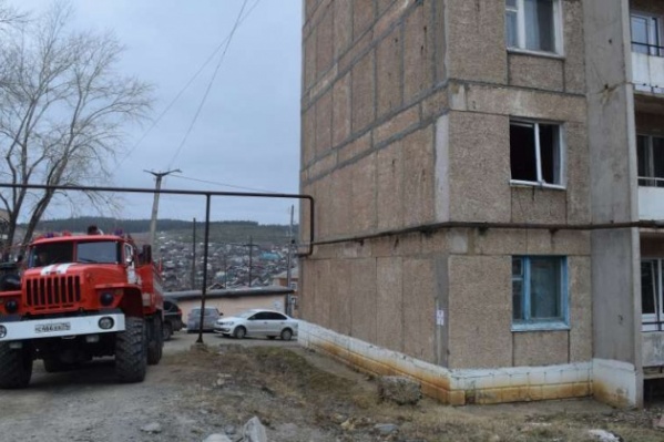 Взрыв сегодня утром прогремел в квартире на втором этаже Взрыв сегодня утром прогремел в квартире на втором этаже