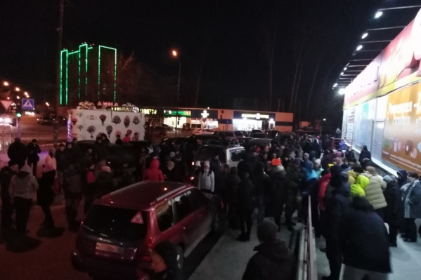 В поисках ребёнка принимали участие в общей сложности около 500 человек В поисках ребёнка принимали участие в общей сложности около 500 человек
