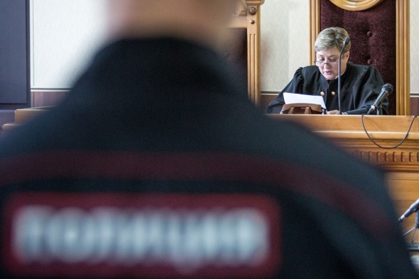 Чиновник Росавиации предстанет перед судом за две взятки Чиновник Росавиации предстанет перед судом за две взятки