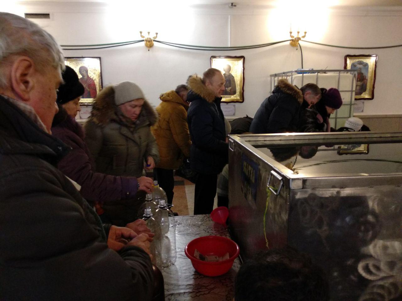 Кто-то набирает по нескольку ёмкостей... Кто-то набирает по нескольку ёмкостей...