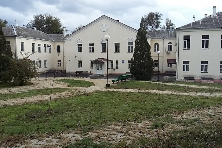 Главного врача родильного дома в Новочеркасске подозревают во взяточничестве
