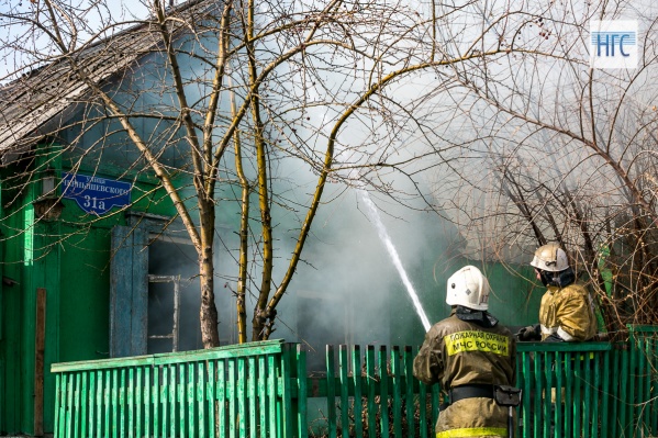 Пожар вспыхнул из-за замыкания электропроводки Пожар вспыхнул из-за замыкания электропроводки