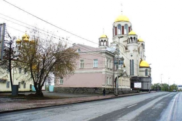Общая площадь дома — 485 квадратных метров Общая площадь дома — 485 квадратных метров