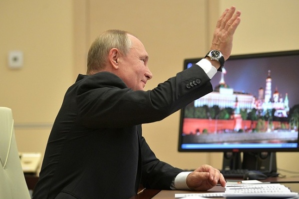 Владимир Путин дистанционно провёл урок в Ярославле на форуме «ПроеКТОрия» Владимир Путин дистанционно провёл урок в Ярославле на форуме «ПроеКТОрия»