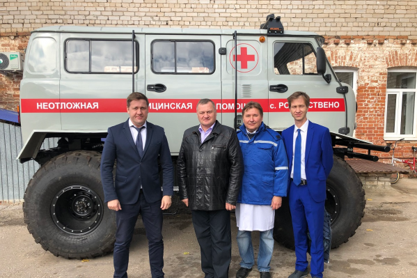 Большие колёса позволяют проехать по бездорожью Большие колёса позволяют проехать по бездорожью