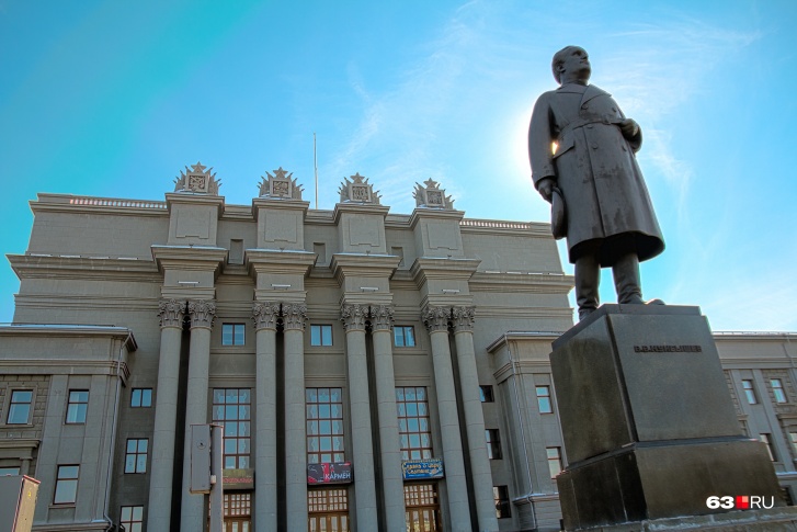 Памятник Куйбышеву предложили перенести в один из скверов на площади