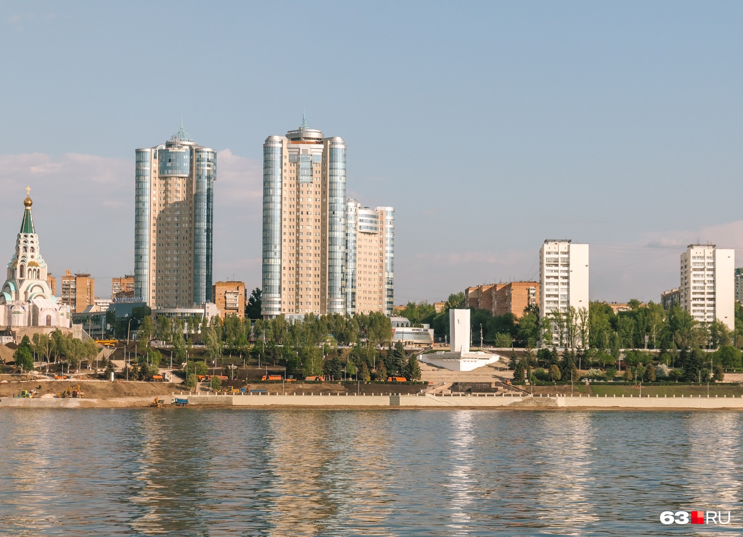 ЖК эффектно выглядит с Волги ЖК эффектно выглядит с Волги