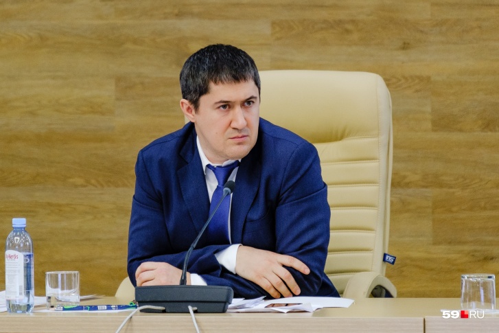 Дмитрий Махонин высказался о социальной поддержке семей с детьми Дмитрий Махонин высказался о социальной поддержке семей с детьми